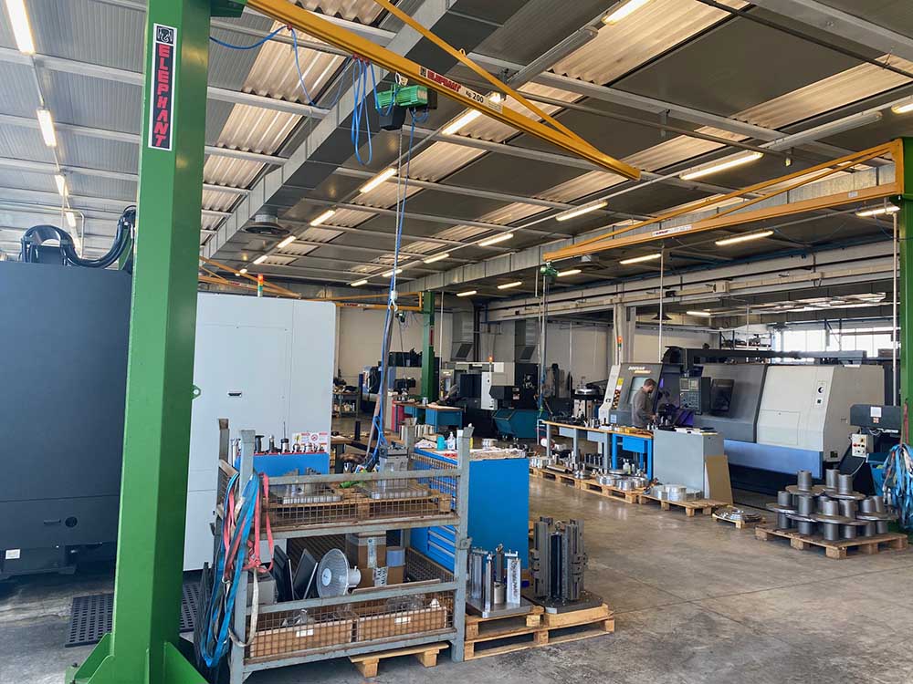 Azienda produzione componenti meccaniche Azienda produzione componenti meccaniche
